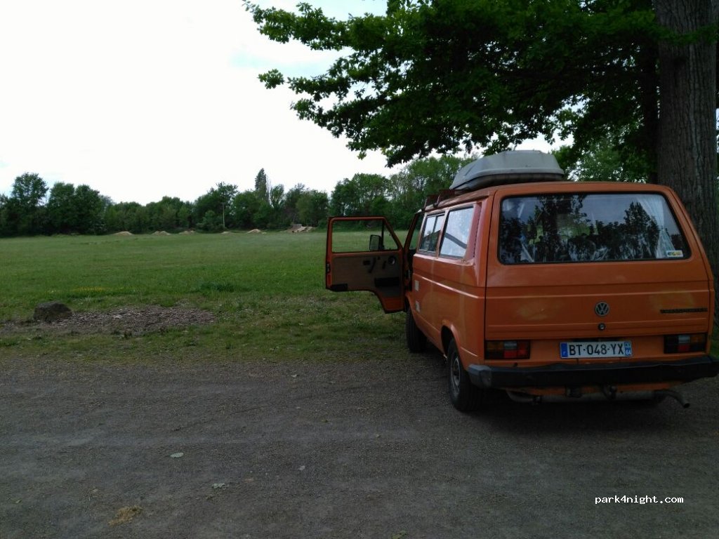 (32260) Seissan - D129 — foto