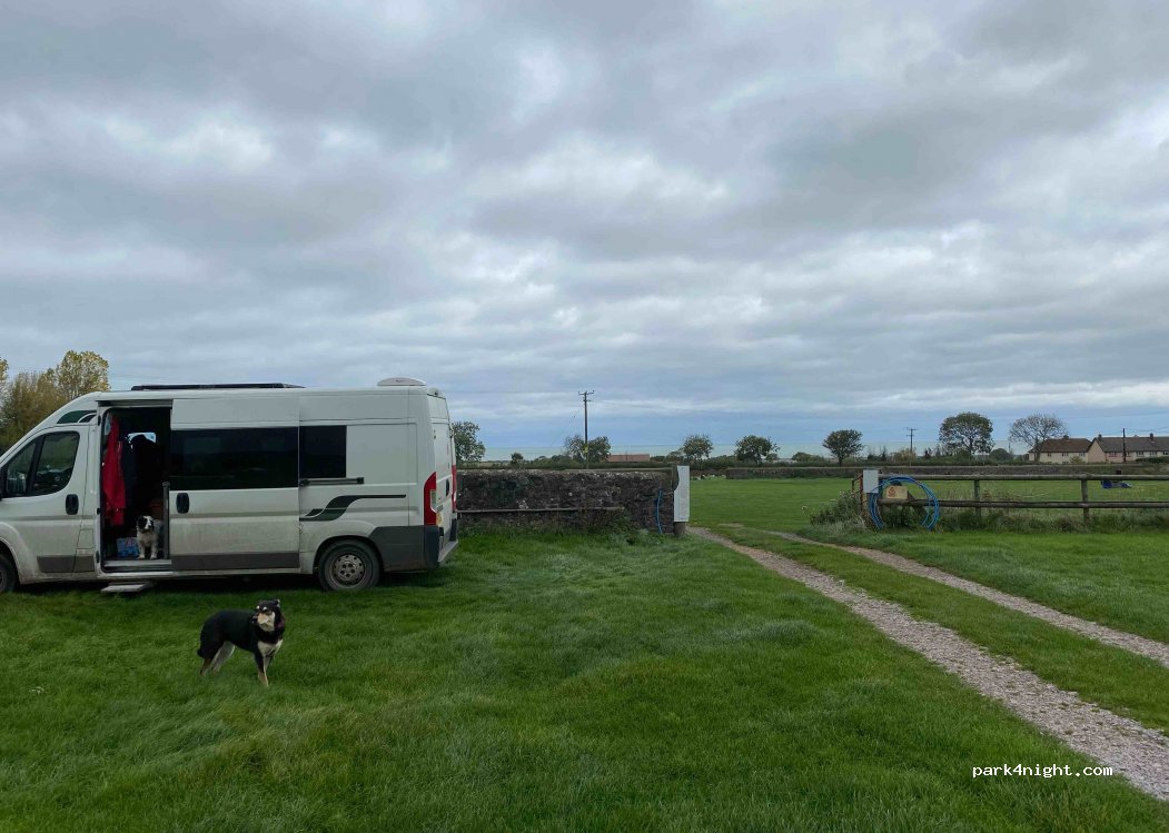 Sparkhayes Camping Site — foto