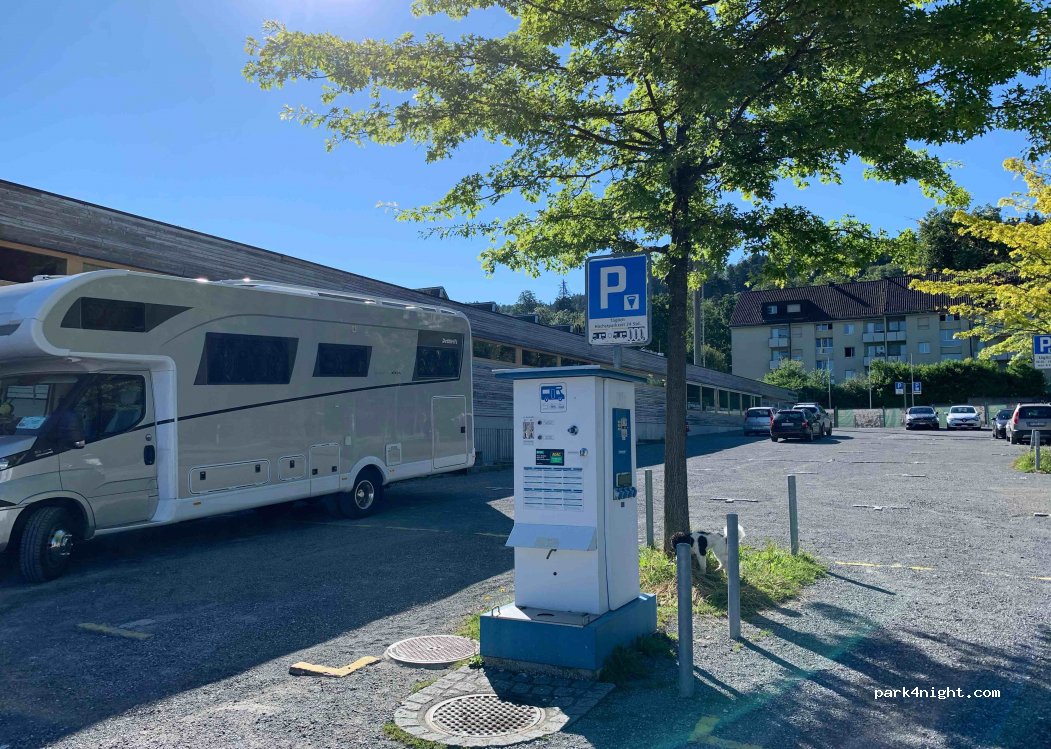 Wohnmobil Stellplatz Paul-Grüninger Stadion — foto