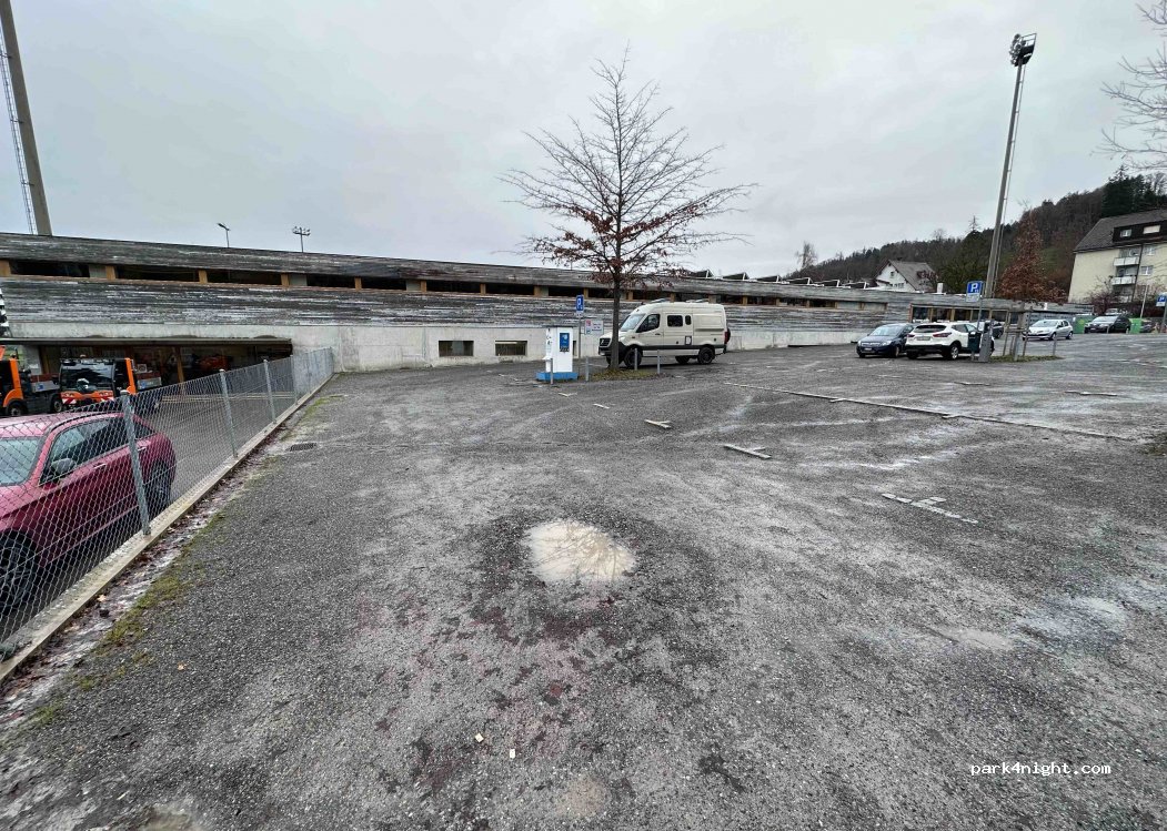 Wohnmobil Stellplatz Paul-Grüninger Stadion — foto 3