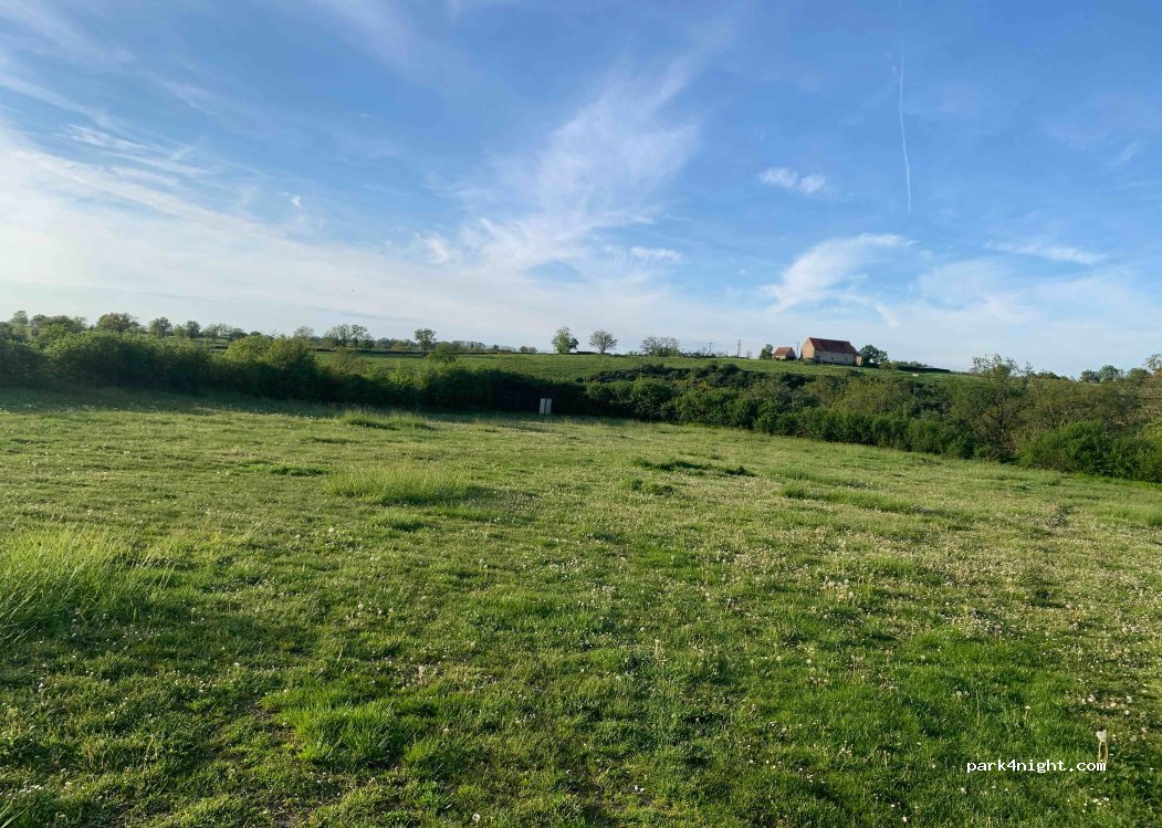 (03190) Hérisson - 4 Hameau de Chateloy — foto 4