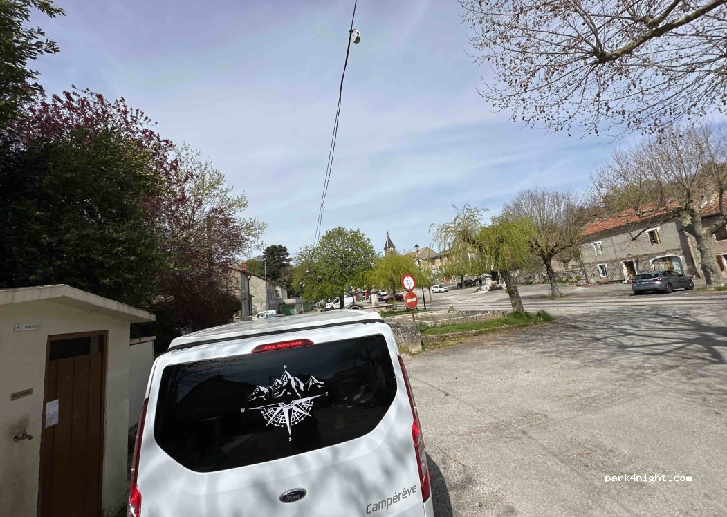 (12230) L'Hospitalet-du-Larzac - 43 Place des Cygnes — foto 4