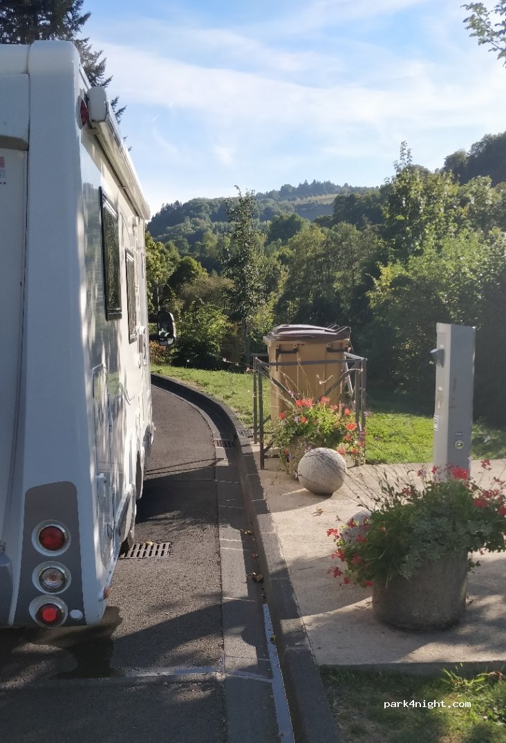 (63210) Orcival - D27 — foto 2