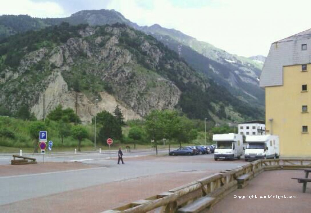 (73500) Modane - 417-473 Cours Aristide Briand — foto