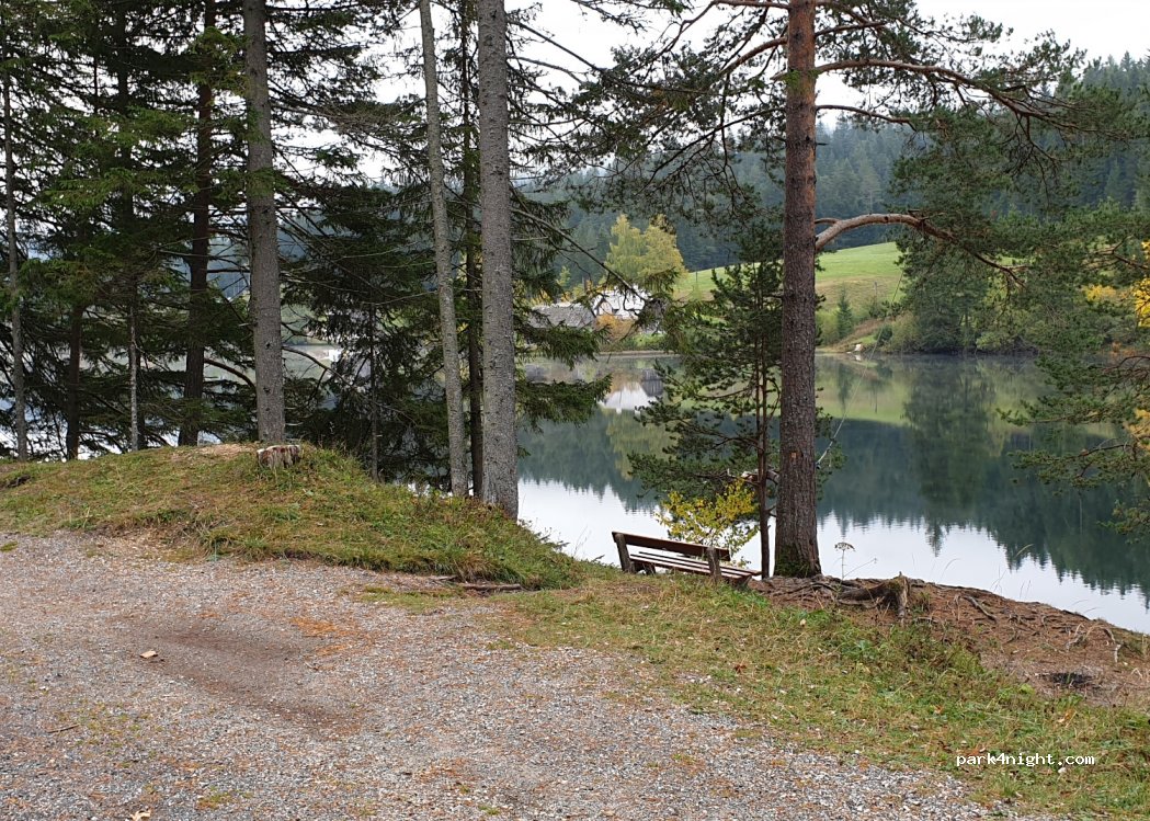 (8630) Walstern - Norduferstraße Hubertussee — foto