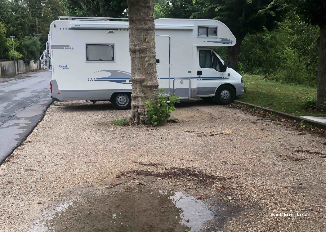 (77120) Coulommiers - 17 Promenade du Bord de l'Eau — foto 2
