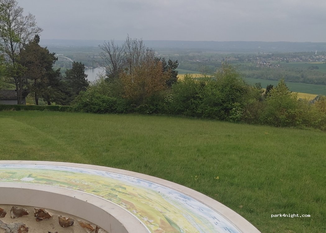 (27400) Vironvay - 46 Place des Tilleuls — foto 2