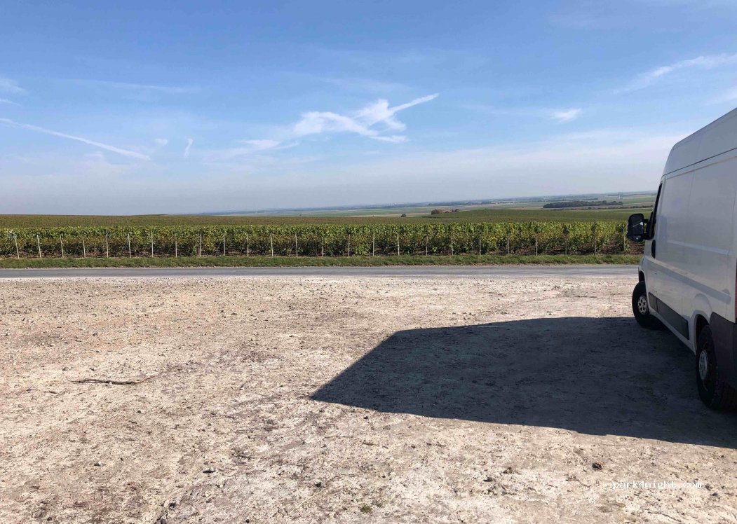 (51530) Cramant - Unnamed Road — foto
