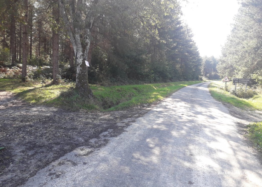 (47700) Leyritz-Moncassin - Unnamed Road — foto 2