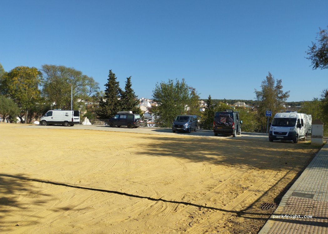 (14740) Hornachuelos - 12 Carretera del Cementerio — foto 2