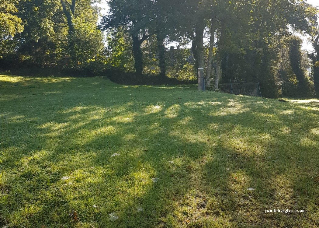 Aire naturelle de camping-cars Mellionnec — foto