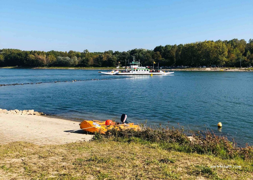 () Neuburg am Rhein - — foto
