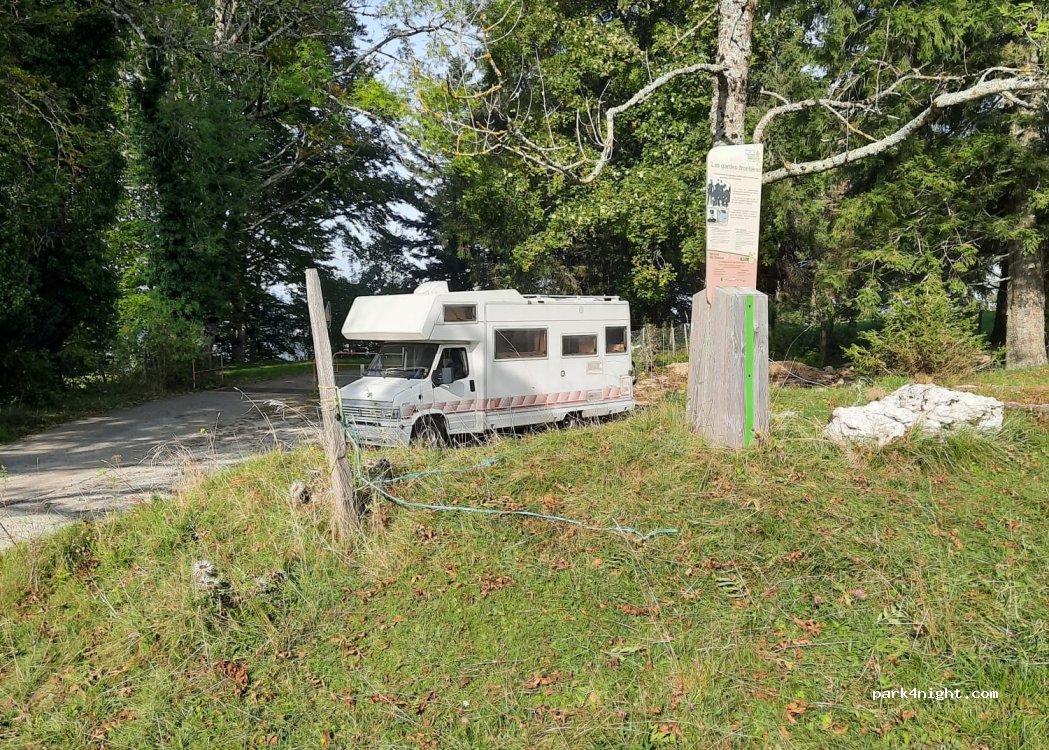 (2875) Montfaucon - 40-25 Les Sairains — foto 2