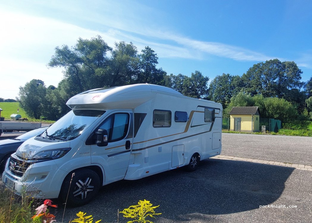 (01816) Bad Gottleuba-Berggießhübel - 2B Peterswalder Straße — foto 3