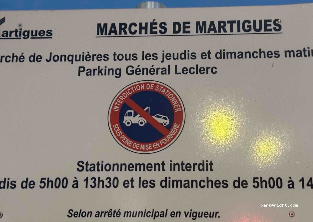 (13500) Martigues - 68 Quai Général Leclerc — foto 3