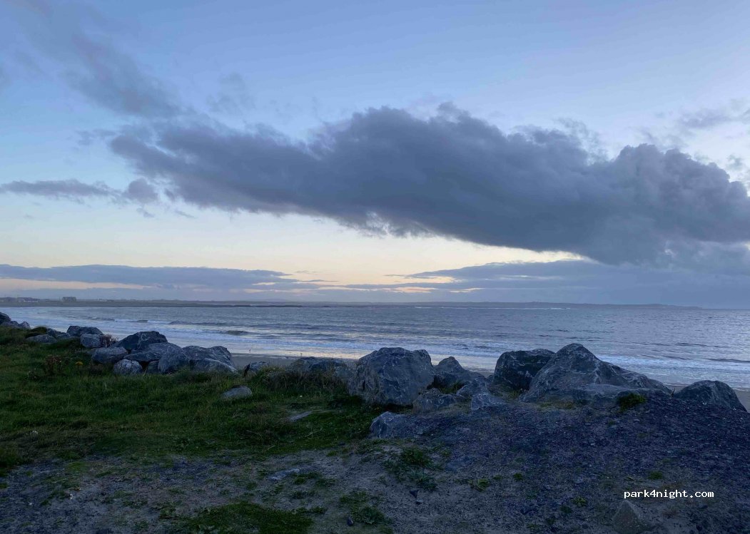 (V95 V8W2) Tromora Castle - Unnamed Road — foto 2