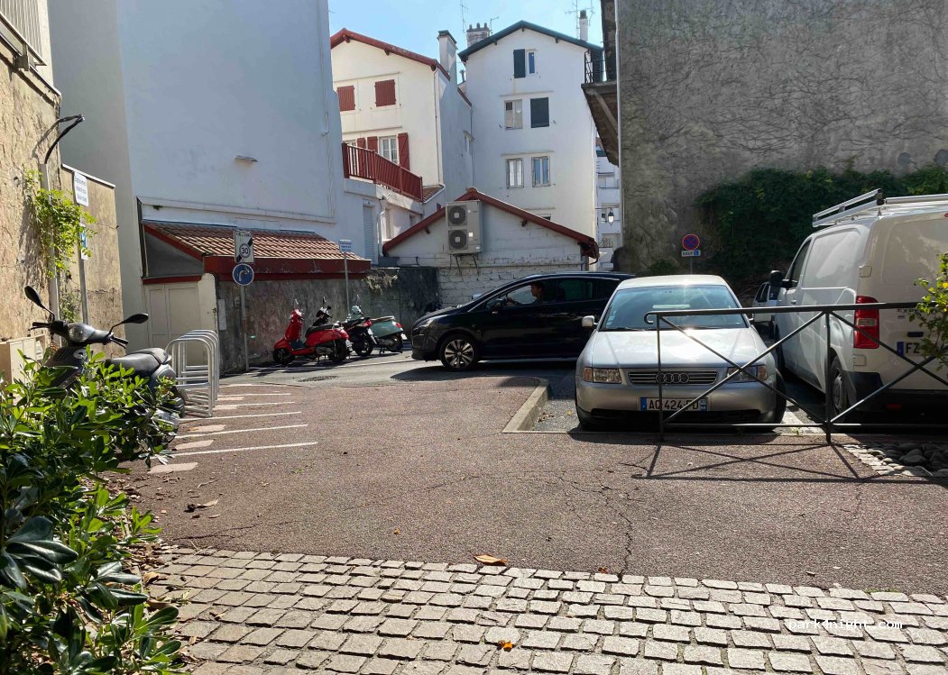 (64500) Saint-Jean-de-Luz - 42 Rue du Midi — foto