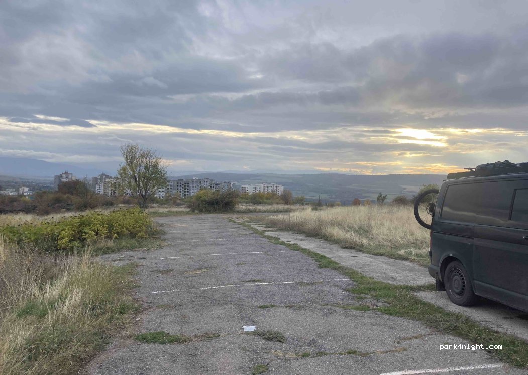 (2400) Radomir - Unnamed Road — foto 2