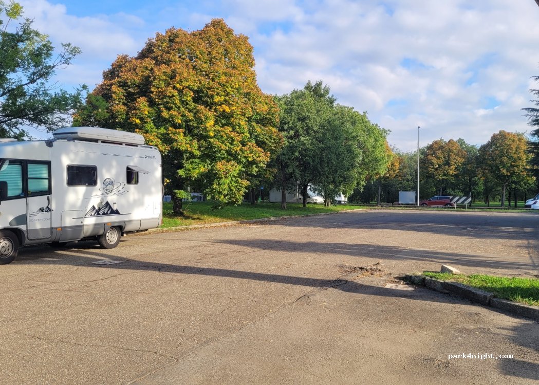 (40026) Imola - 10 Via Nullo Baldini — foto