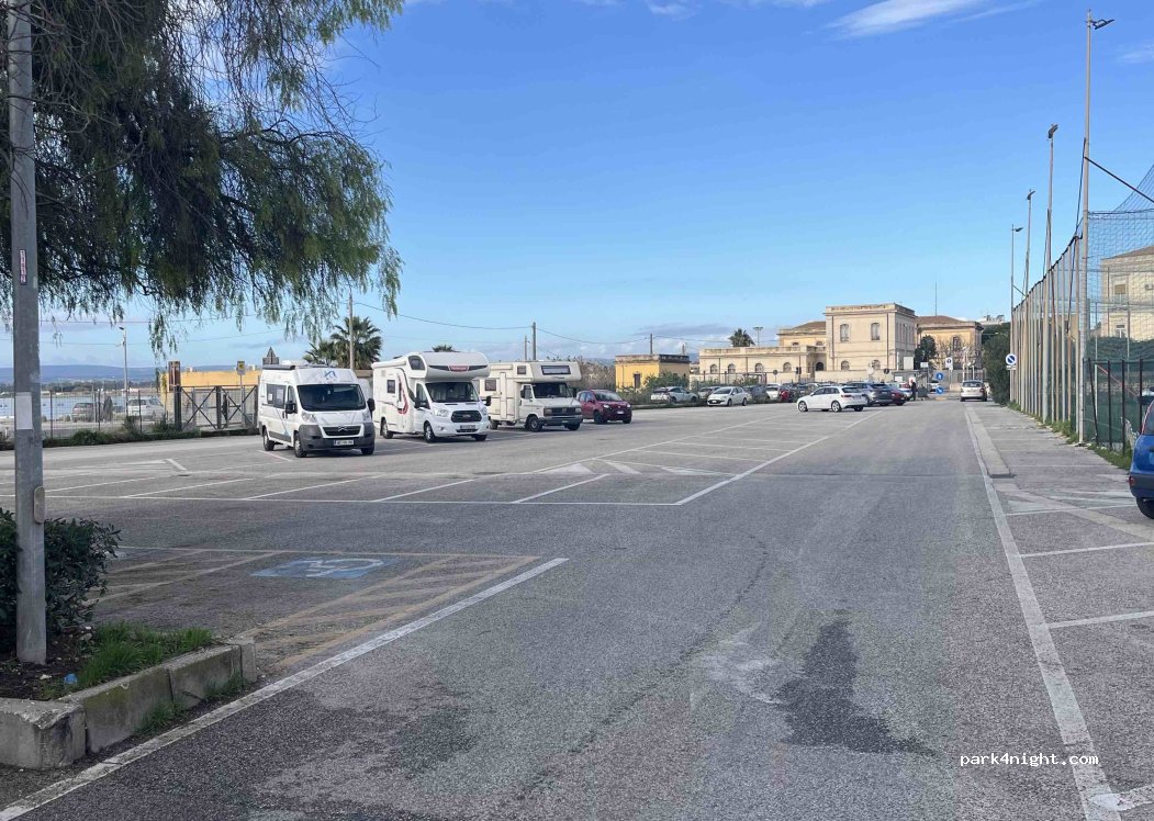 (96100) Siracusa - 16 Via Bengasi — foto 3