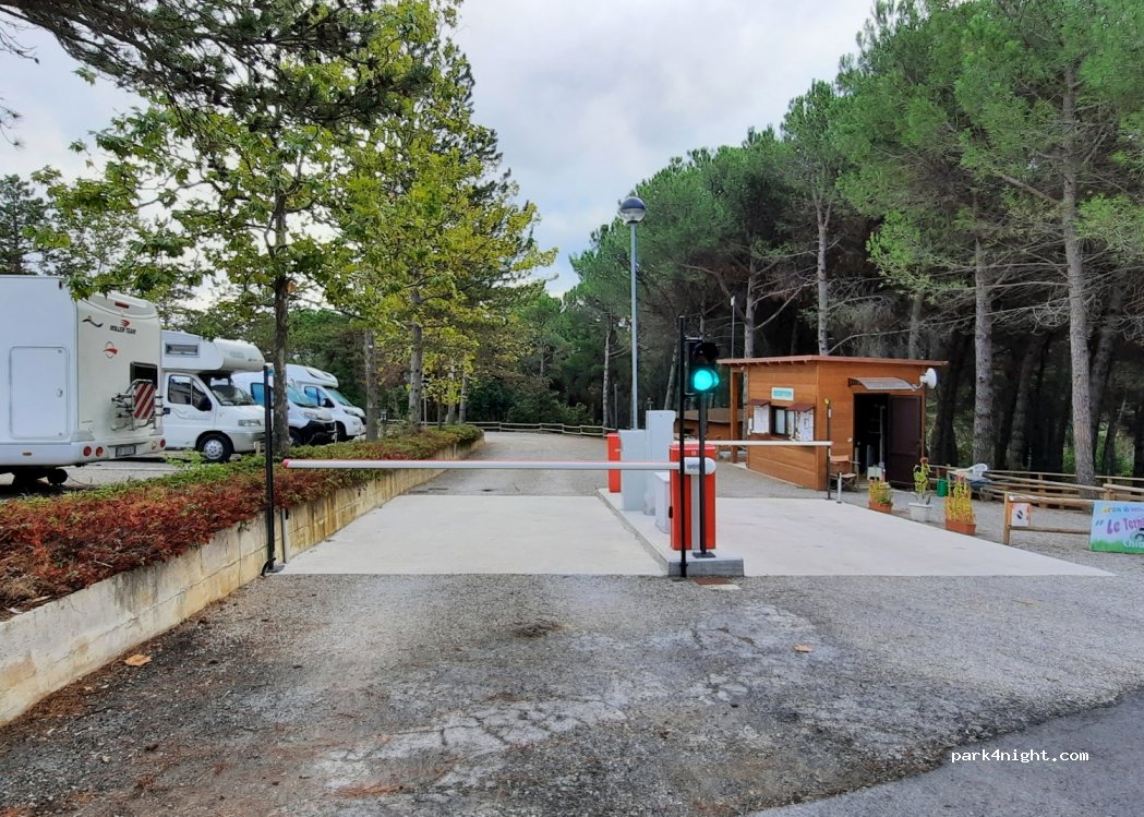 Area di Sosta Camper Le Terme — foto