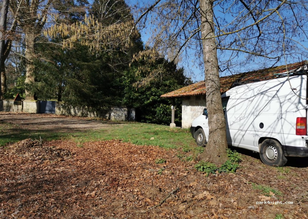 (16600) Touvre - 1 Rue du Stade — foto 2