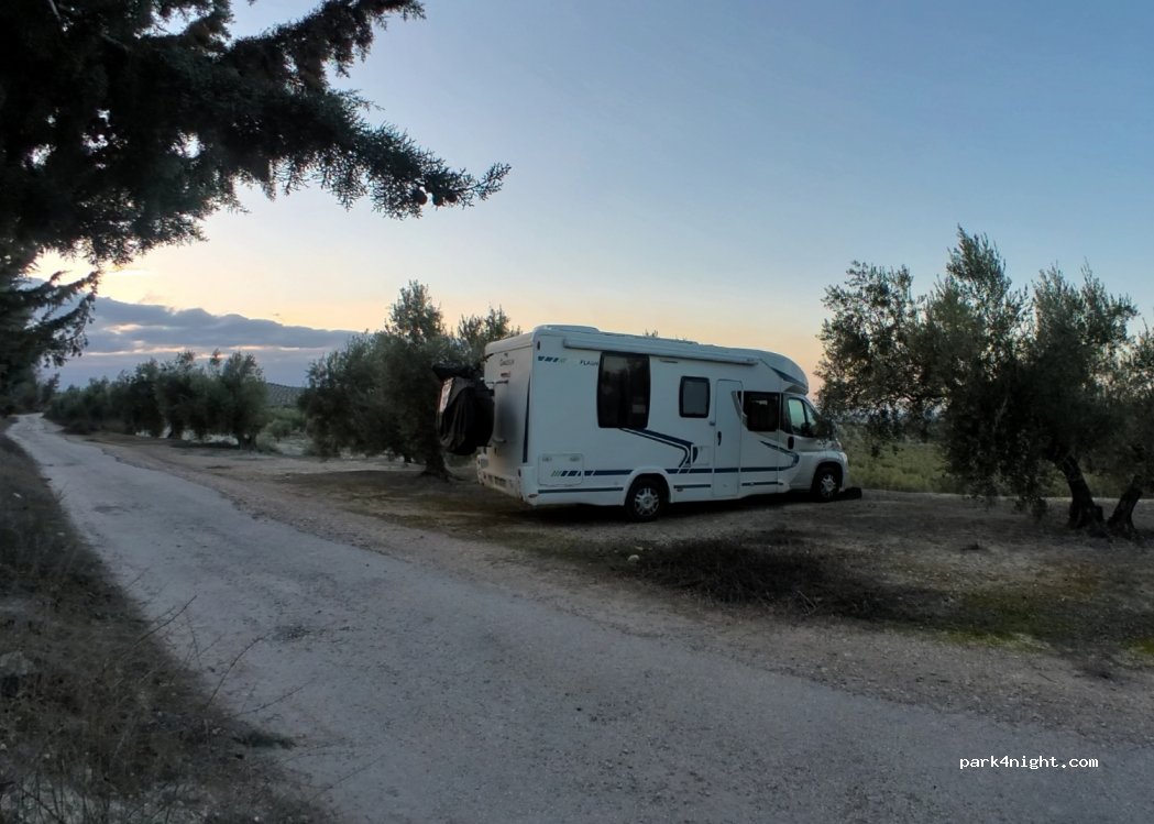 (23614) Las Casillas - — foto 3