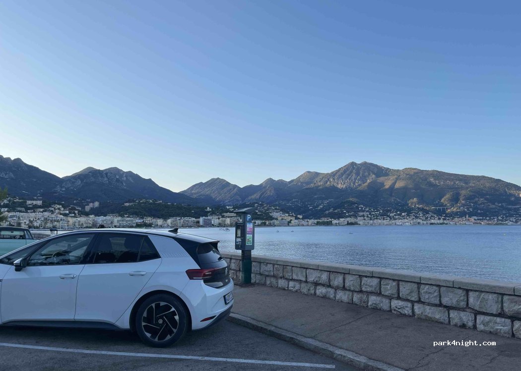 (06190) Roquebrune-Cap-Martin - 42 Avenue Winston Churchill — foto 5