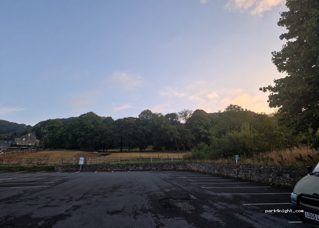 (S32 5AD) Eyam - — foto 3