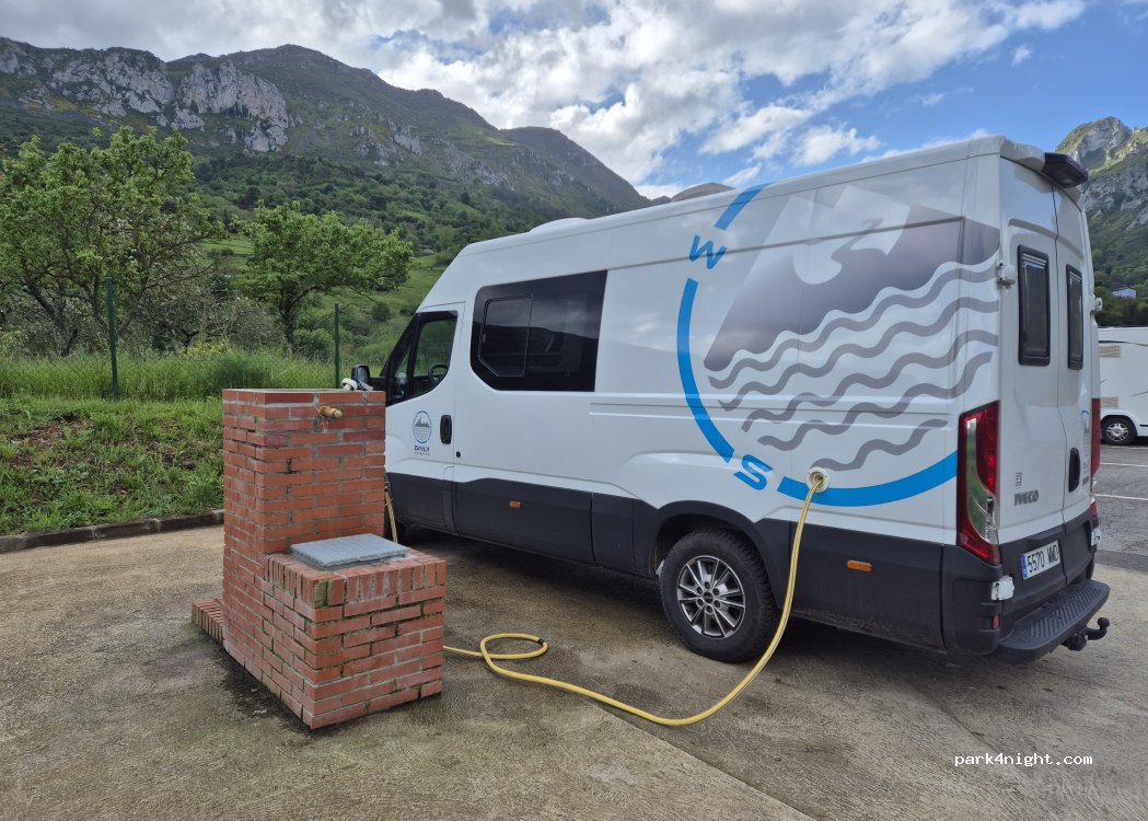 Área de autocaravanas Proaza — foto 4
