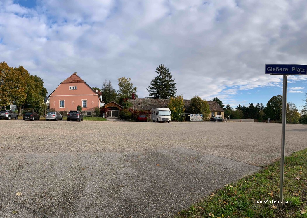 (2115) Ernstbrunn - 4 Laaerstraße — foto
