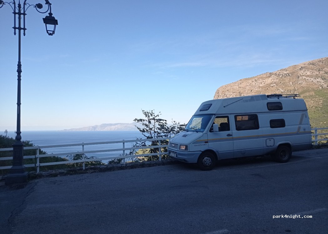 (85046) Maratea - 16 Via Prazza Inferiore — foto
