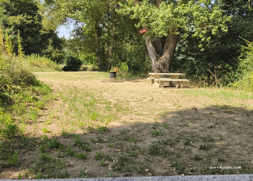 (12100) Saint-Georges-de-Luzençon - — foto 5