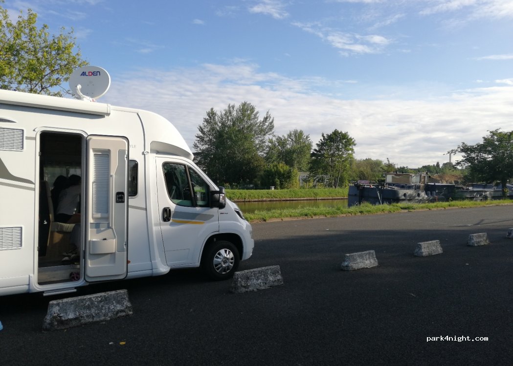 (60150) Thourotte - 9 Chemin de Contre-Halage — foto 2