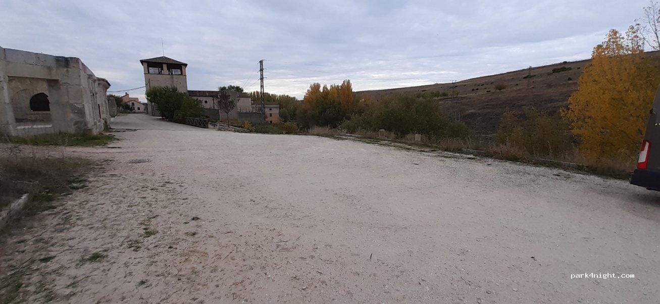 (40332) San Miguel de Bernuy - 2D Calle del Calvario — foto