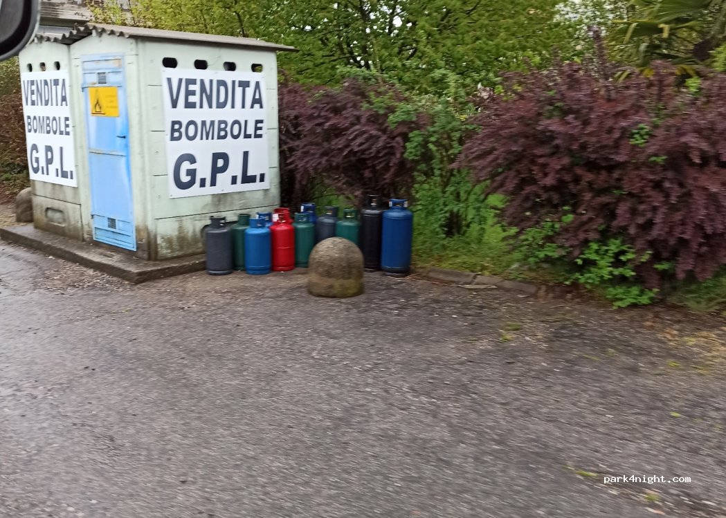 (28053) Castelletto sopra Ticino - 203 Via Sempione — foto 2