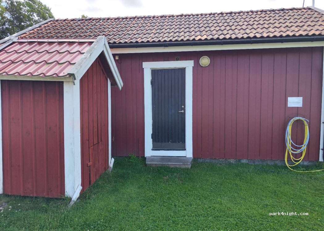 (548 73) Lyrestad - 5 Kanalvägen — foto 2