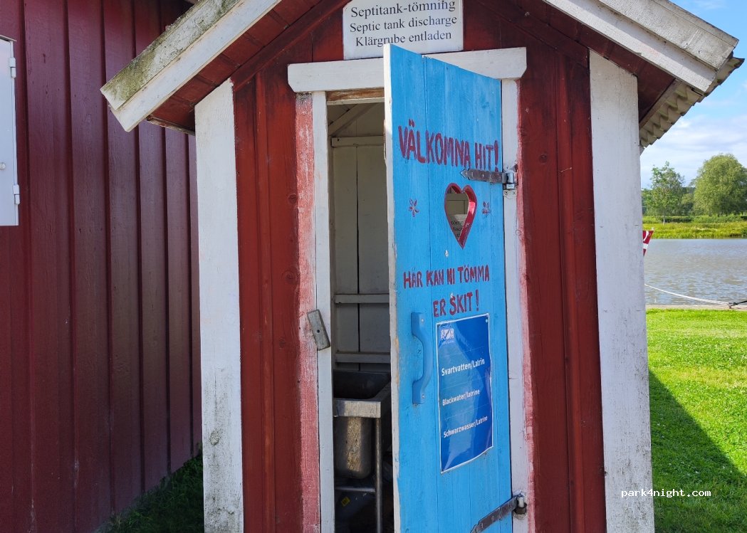 (548 73) Lyrestad - 5 Kanalvägen — foto 3