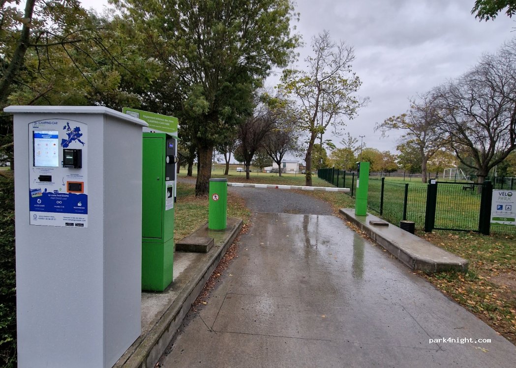Aire de Villebernier Le Port Roux — foto 3