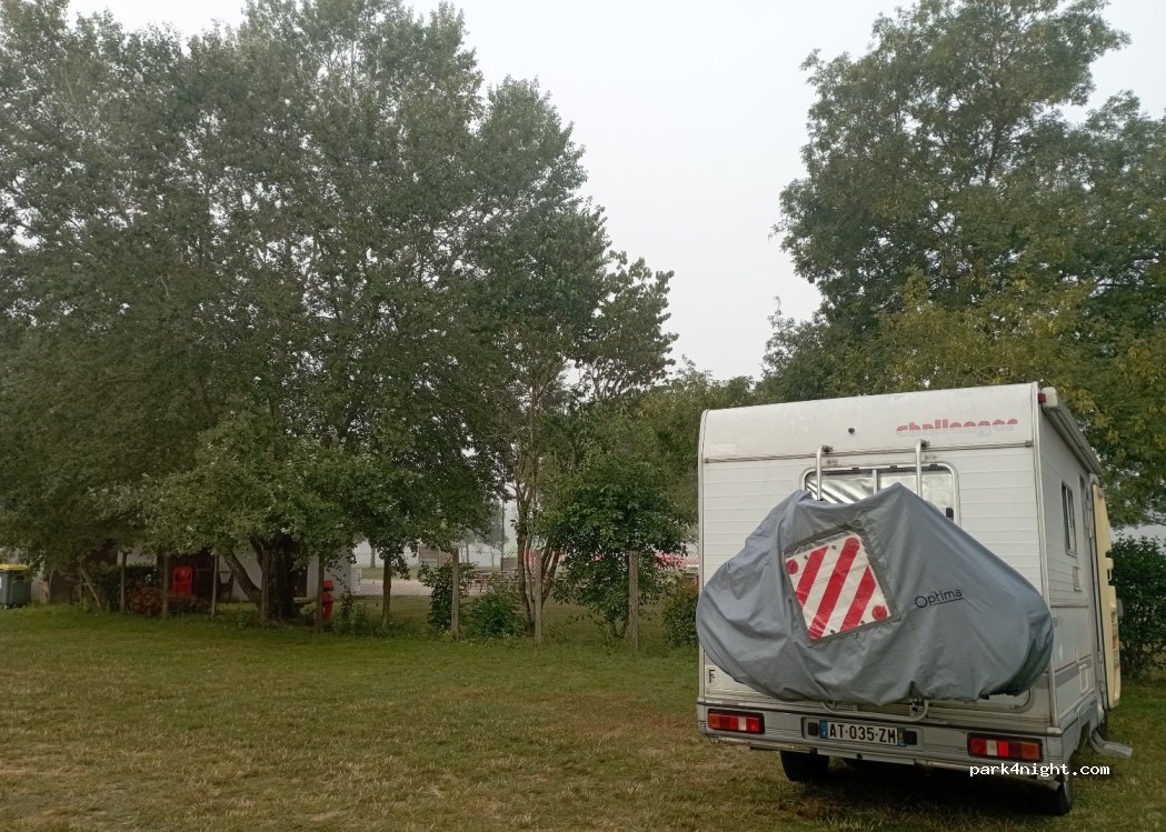 (32410) Castéra-Verduzan - 18 Rue du Val d'Auloue — foto