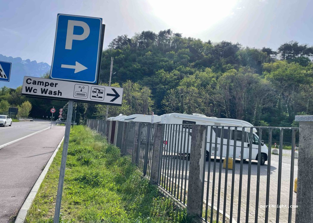 (23868) Valmadrera - 11 Strada Statale Lecco - Bellagio — foto 3
