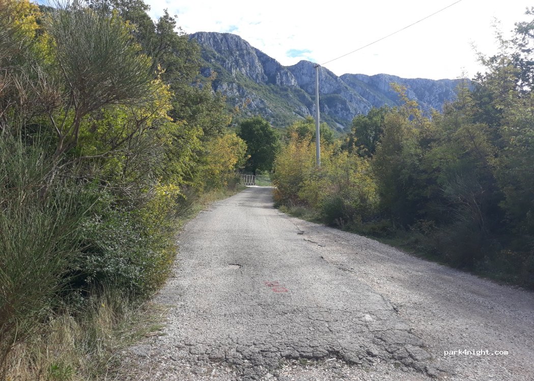 (7W54+256) Đenaši - Unnamed Road — foto 2