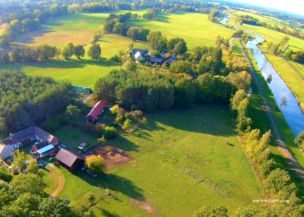 (03096) Schmogrow-Fehrow - Am Bahndamm 4 — foto