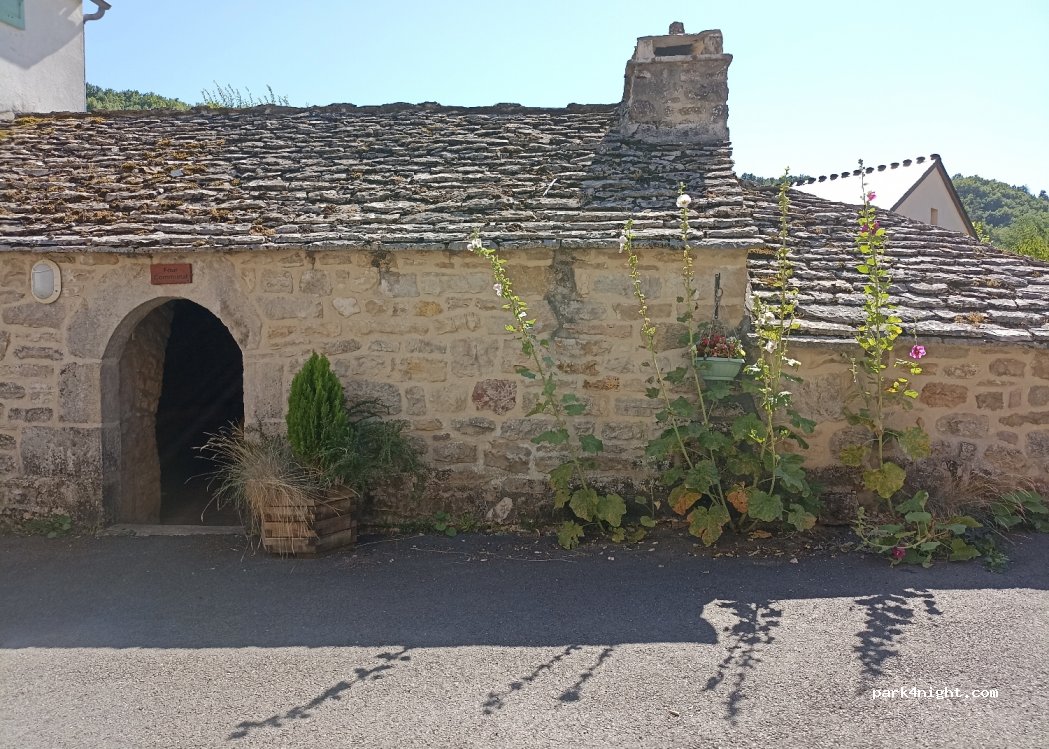 (48230) Les Salelles - Les Salelles — foto 2