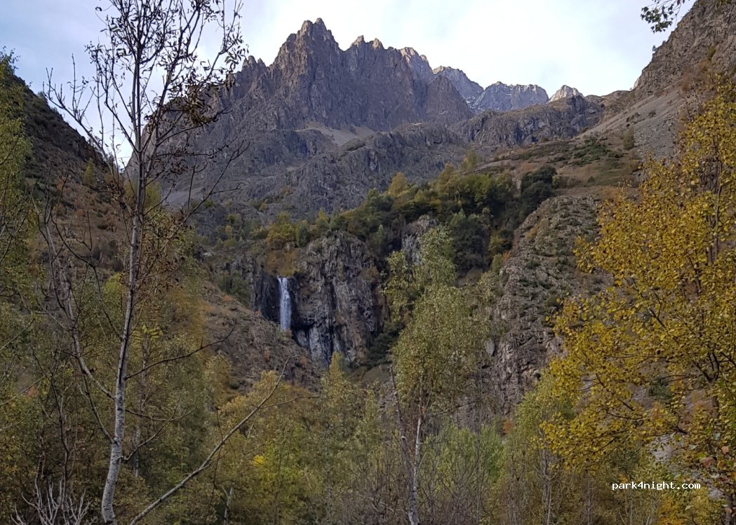 (05800) La Chapelle-en-Valgaudémar - — foto