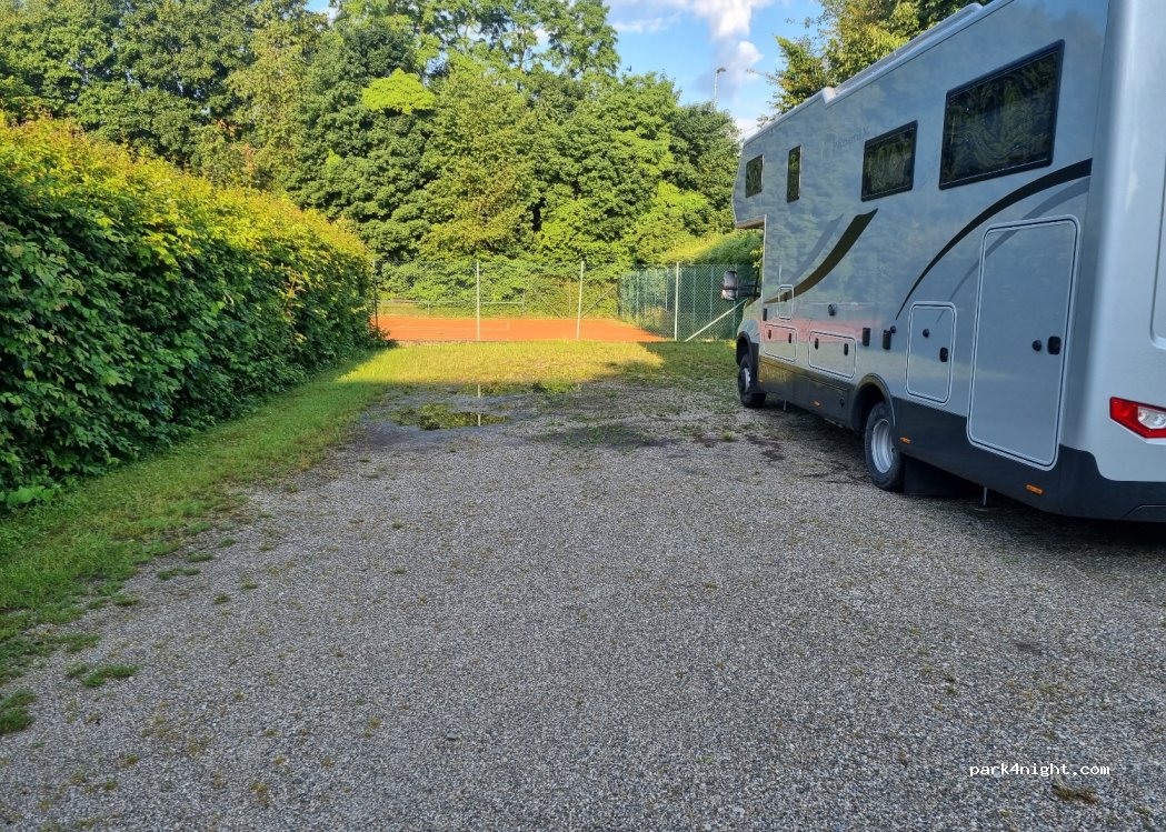 (83527) Haag in Oberbayern - 25 Enzenspergerstraße — foto
