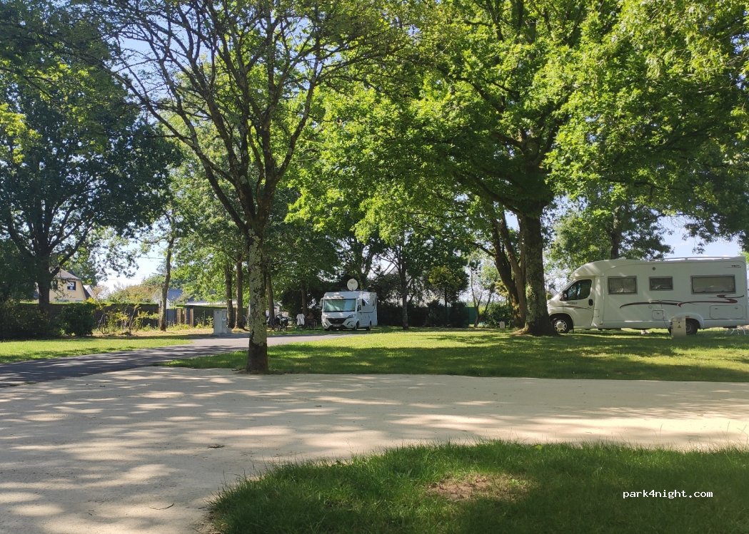 (56400) Sainte-Anne-d'Auray - Rue Jean Pierre Calloch — foto 3