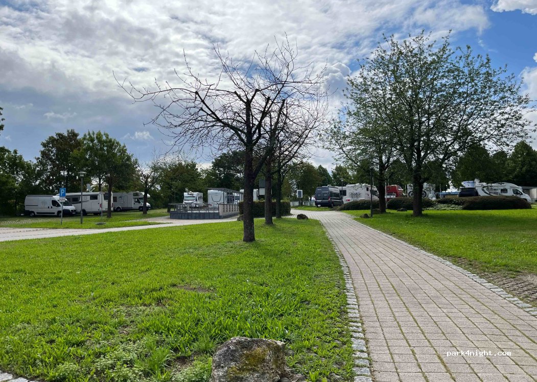 Wohnmobilstellplatz Kaiser-Therme — foto 3