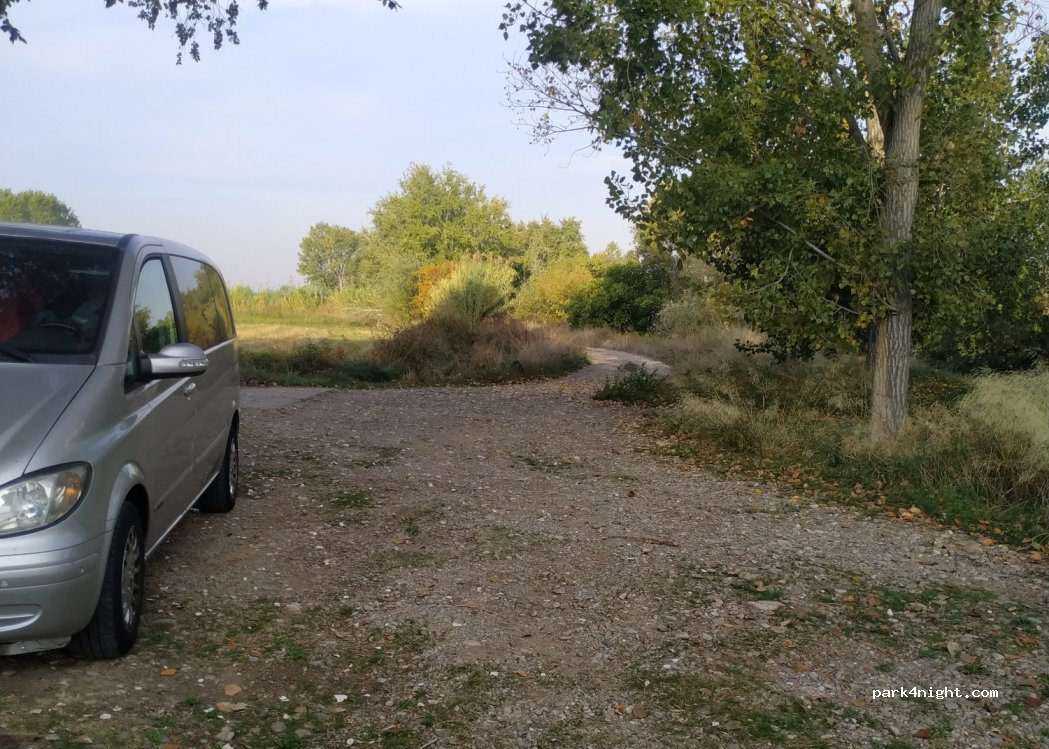 (50640) Luceni - Unnamed Road — foto 2