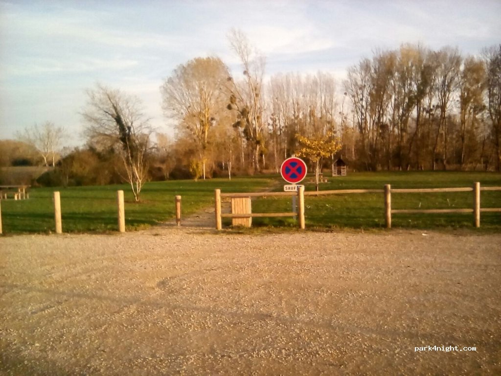 (86380) Vendeuvre-du-Poitou - 40 Route de Poitiers — foto 3